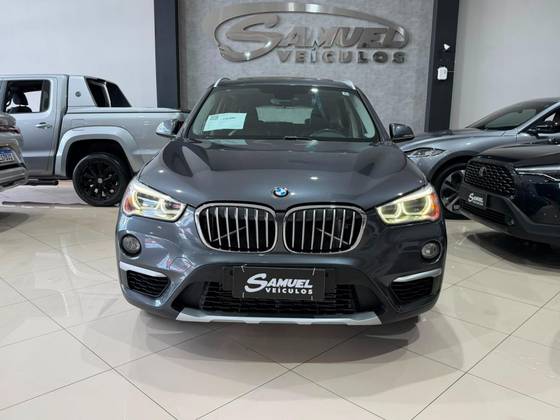 BMW X1 2.0 16V TURBO ACTIVEFLEX SDRIVE20I 4P AUTOMÁTICO BMW X1 2.0 16V TURBO ACTIVEFLEX SDRIVE20I 4P AUTOMÁTICO